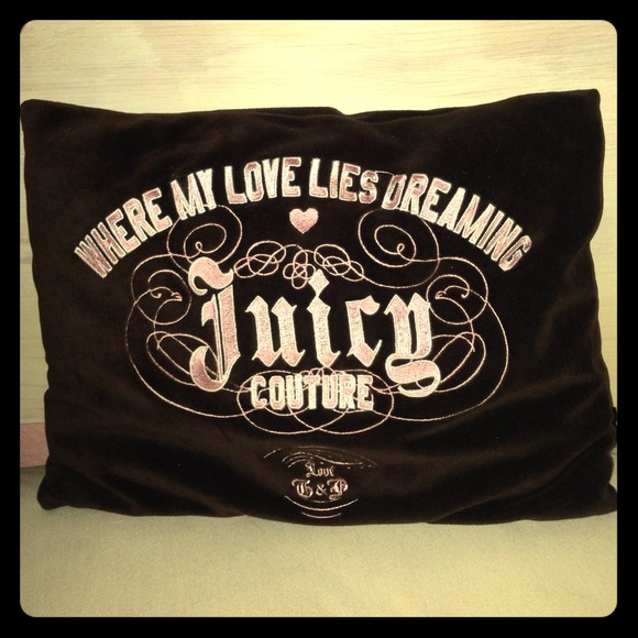 Juicy Couture pillow! 💤💕