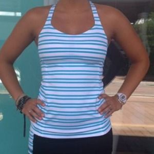 Lululemon running tank size 8! Comes with a bag!