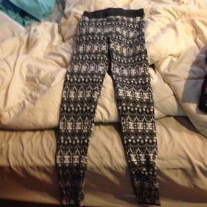 Winter patterned leggings