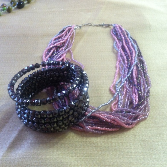 2- piece jewelry bundle