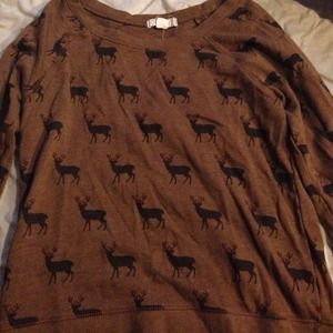 Long sleeve deer patterned shirt