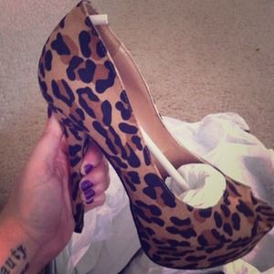 Just fab leopard print peep toe pumps
