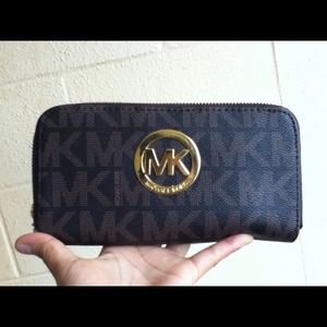 ••••SOLD•••• MK wallet