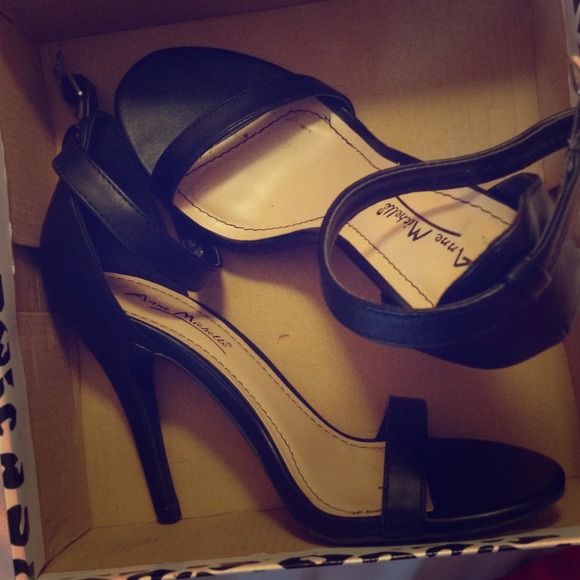 One strap heels
