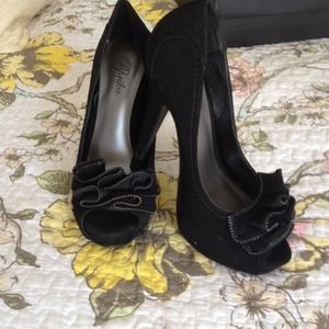 Elegant black shoes