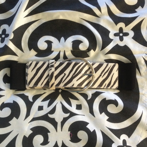 Zebra pattern stretchy belt