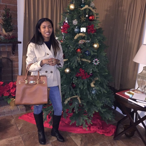 Meet your buyer/seller - Picture 3 of 5