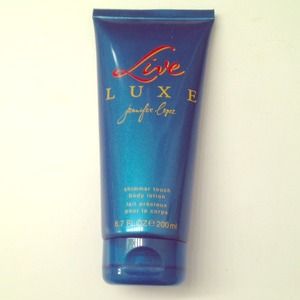 TRADED! JLo Live Luxe shimmering body lotion