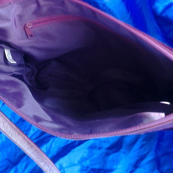 BEAUTIFUL Eel Skin Red Bag! - Picture 3 of 4