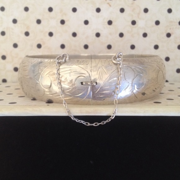 Sterling silver bangle bracelet