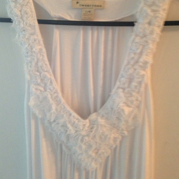 White top! - Picture 2 of 2