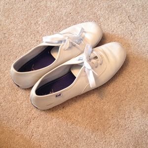 Plain White Keds