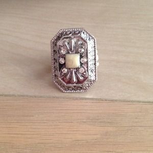 Purple silverfish stretch ring