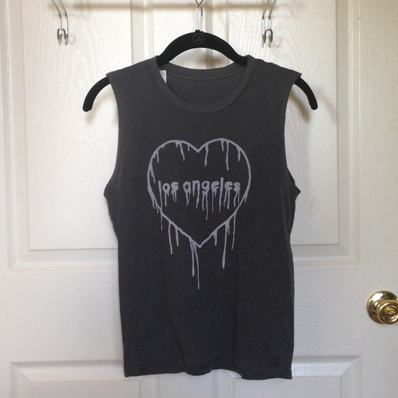 SOLD💗 LA bleeding heart muscle t