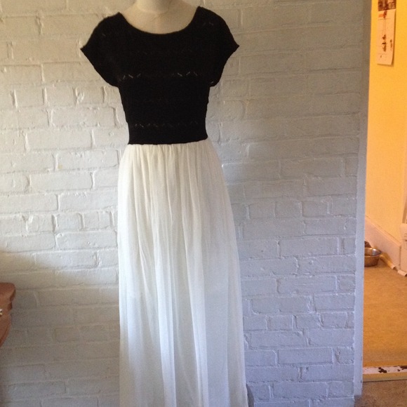 Black and white maxi