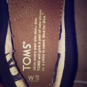 SOLD!!!!!!!! Additional Toms Picture