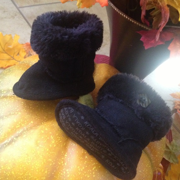 Infant boots (price is set for BUNDLE)