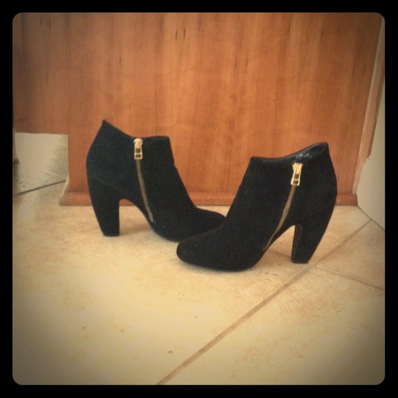 Steve Madden booties