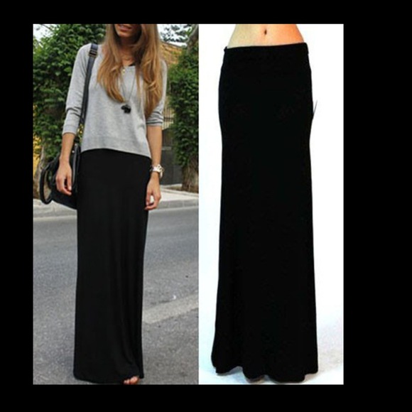 Dresses & Skirts - Adorable Fold Over Waist Black Maxi Skirt🎀