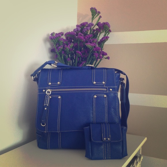 💢BUNDLED💢🎉HOST PICK🎉TylerRodan RoyalBlue purse
