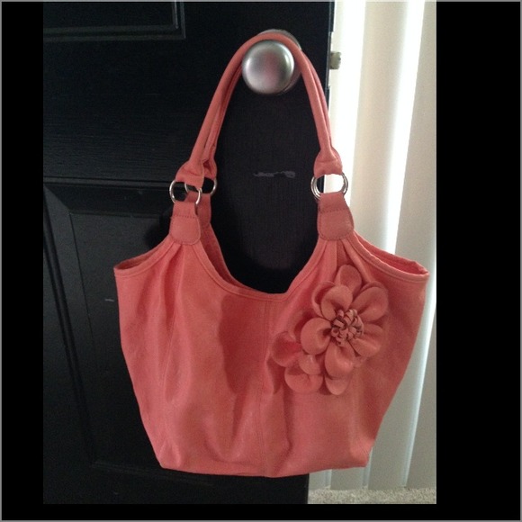 Adorable coral purse!