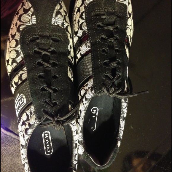 Coach shoes - Picture 2 of 3