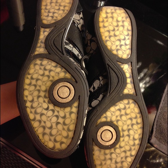 Coach shoes - Picture 3 of 3