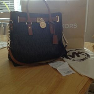 Michael Kors Hamilton Large Logo Tote