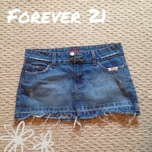 Forever 21 floral mini skirt