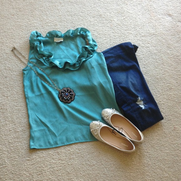 ***SOLD in bundle***LOFT ruffle blouse- teal