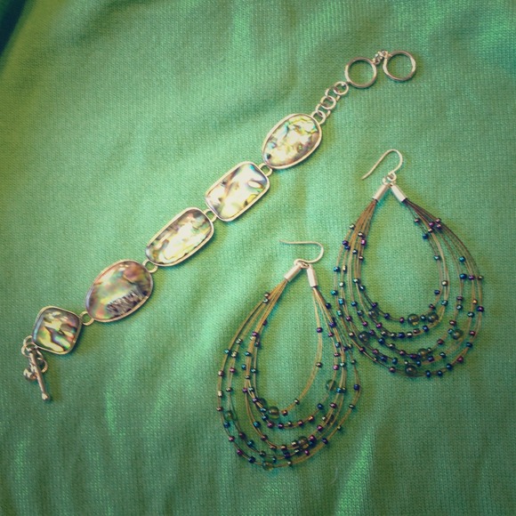 Earrings & bracelet! Colorful & fun!
