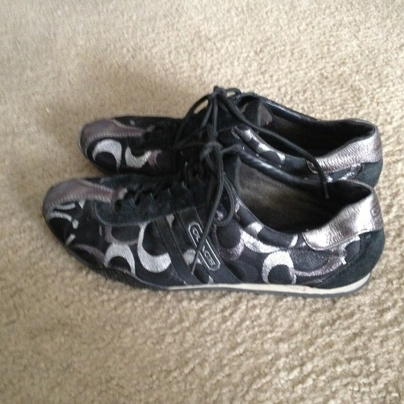 🚩🚩🚩SOLD🚩🚩🚩Coach sneakers!(bundle)