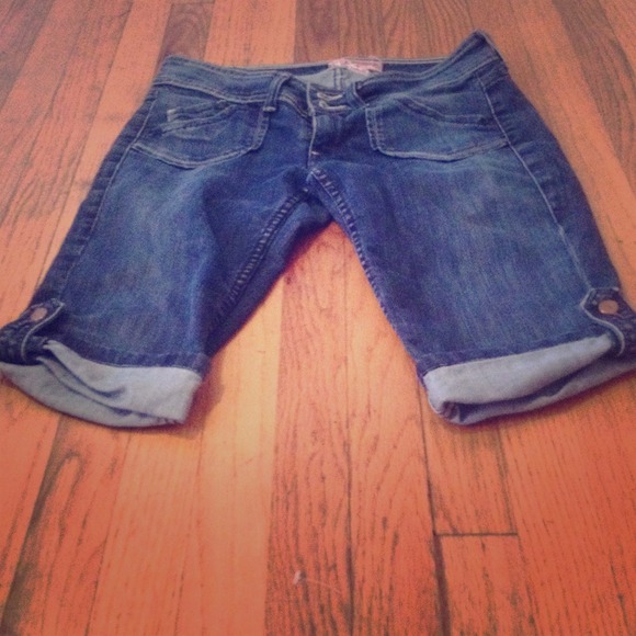 Vintage capries
