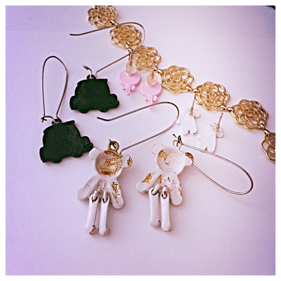 4 Pair Earrings - Picture 4 of 4