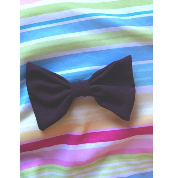 American Apparel Bow