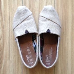 NWOT Burlap TOMS