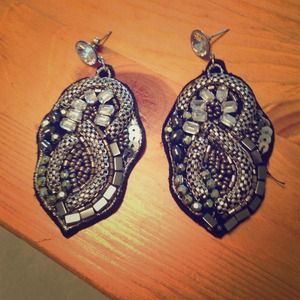 Bib earrings