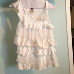 White ruffled tank top