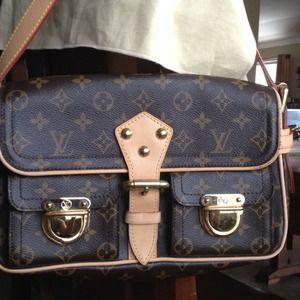 Louis Vuitton Purse