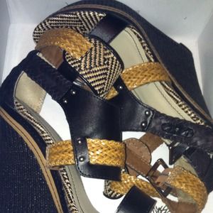 Tribal wedge sandal