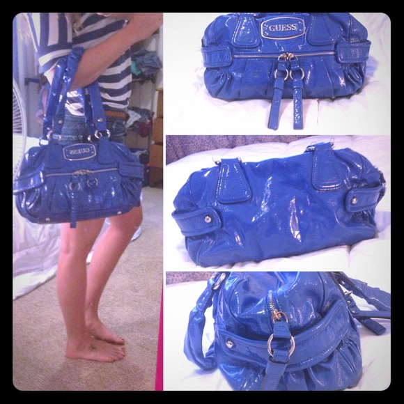🚫SOLD🚫Blue Guess Bag