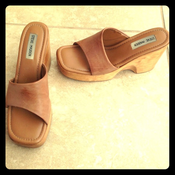 Steve Madden wooden wedge platforms