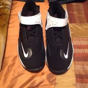 Boys Sneakers Griffies Sz 10 NWOT