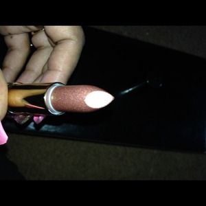 Elizabeth Arden lipstick and mascara