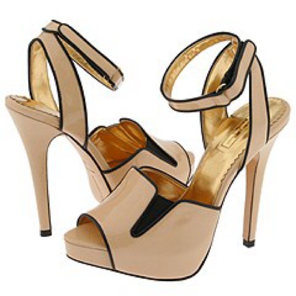 NEW Report Signature - Nude patent leather heels. - Picture 1 of 4
