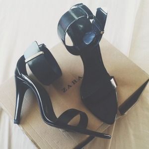 Zara black leather strap sandal heels