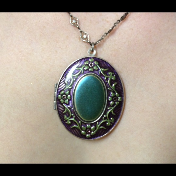 Vintage locket necklace