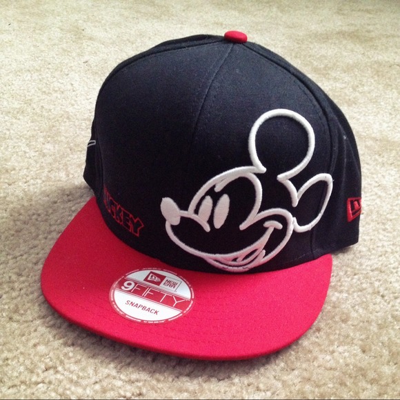 ⚡️⚡️RESERVED⚡️⚡️ Mickey hat for @mariapiasl