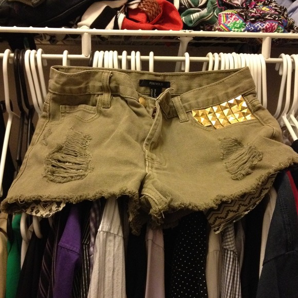 High waisted olive shorts