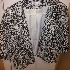Short sleeve black/white jacket